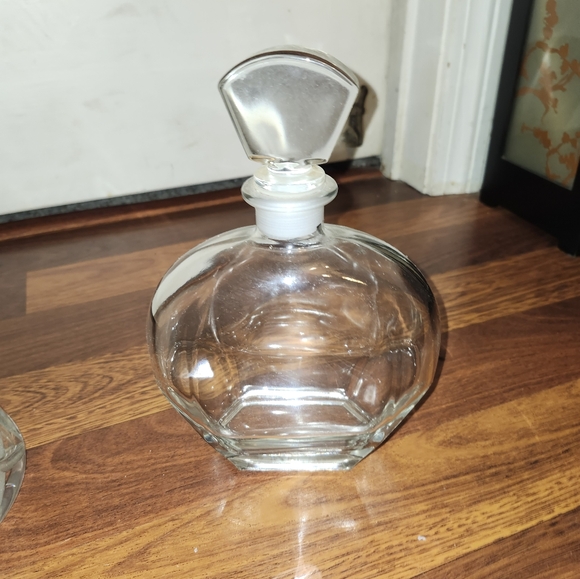 Set of 3 Crystal Decanters - Picture 3 of 3